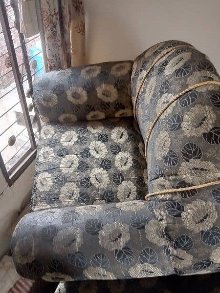 SOFA SET FOR SALE 4