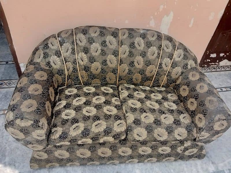 SOFA SET FOR SALE 6