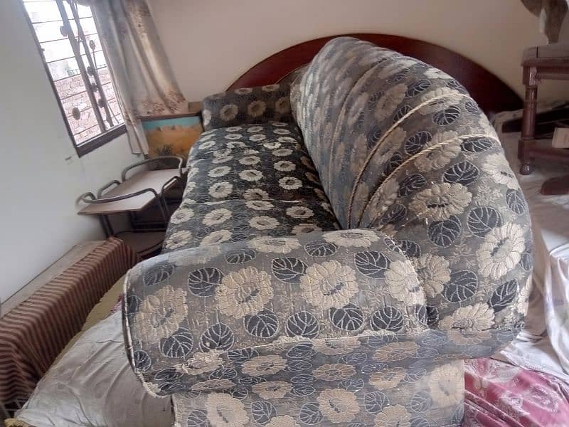 SOFA SET FOR SALE 8