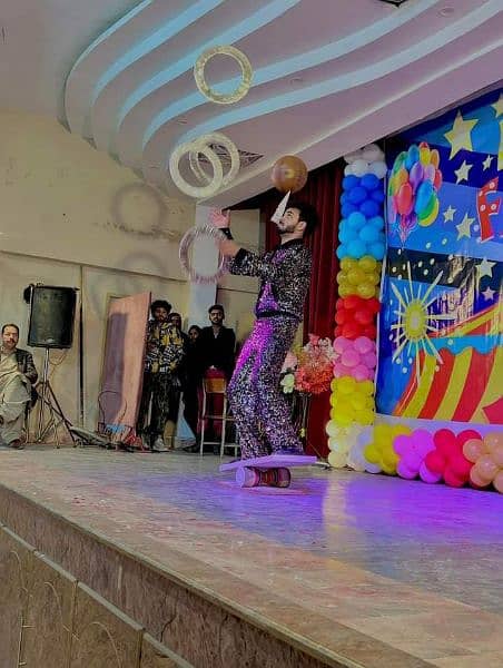 Magic Show Facepainting Juggling show. Cartoon Magician
Jumping castle 2