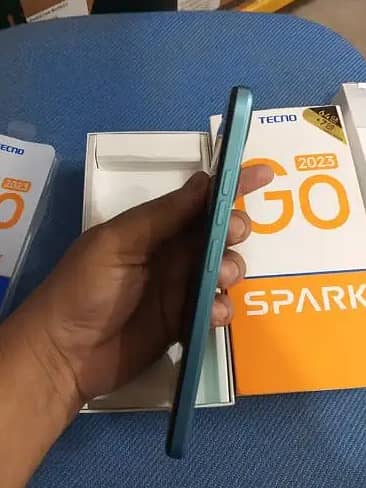 tecno spark go 2023 comletely box 3