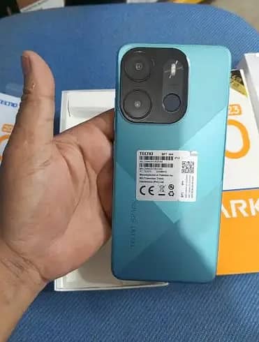 tecno spark go 2023 comletely box 4