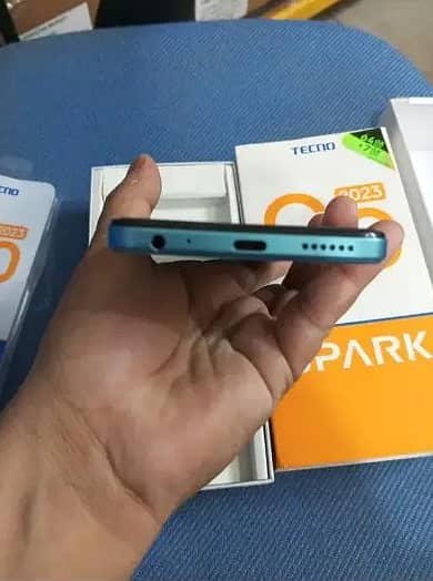 tecno spark go 2023 comletely box 6