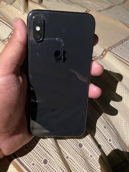 I phone xs 64gb factory unlock 3