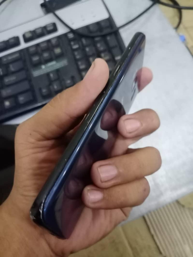 samsung s8 crack front 4/128 1