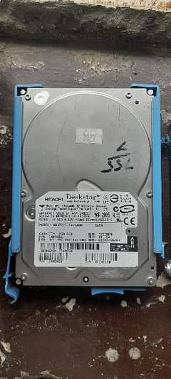 2 Hard Drive Hitachi and Maxtor company for sale.