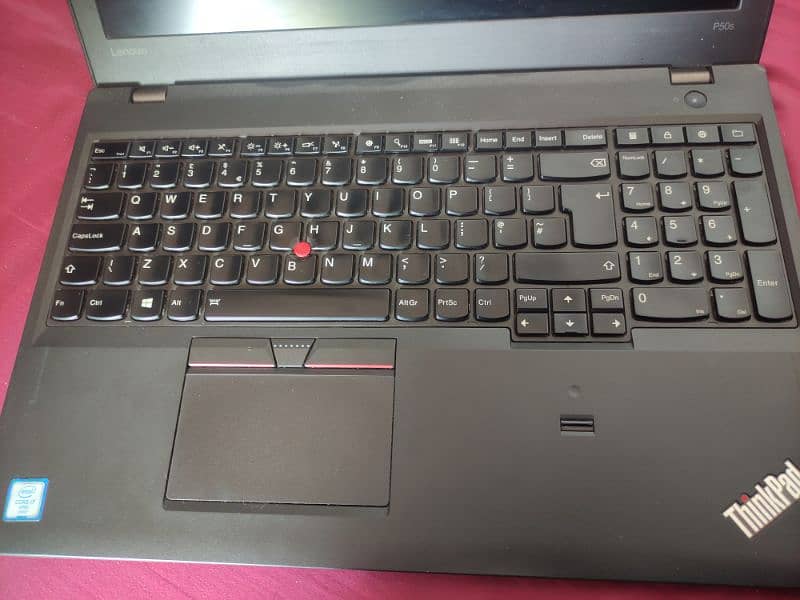 Lenovo ThinkPad 10/10 condition i m saleing this work station machine 1