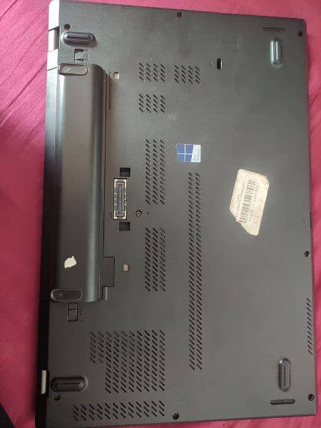 Lenovo ThinkPad 10/10 condition i m saleing this work station machine 3