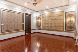 House For sale In Rs. 135500000 0