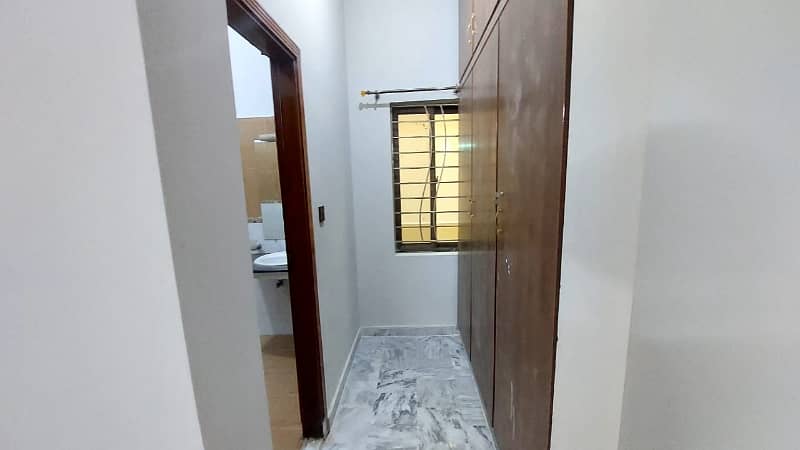 1 kanal upper position for rent 4