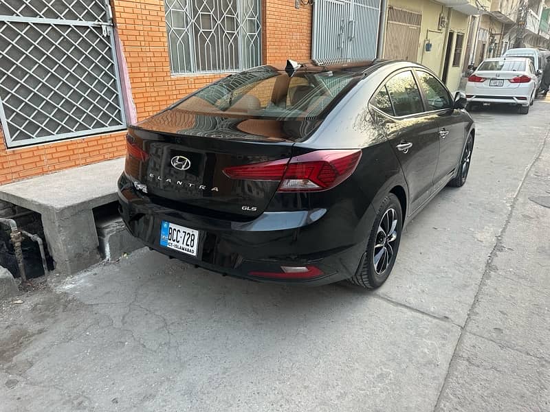 Hyundai Elantra 2023 2