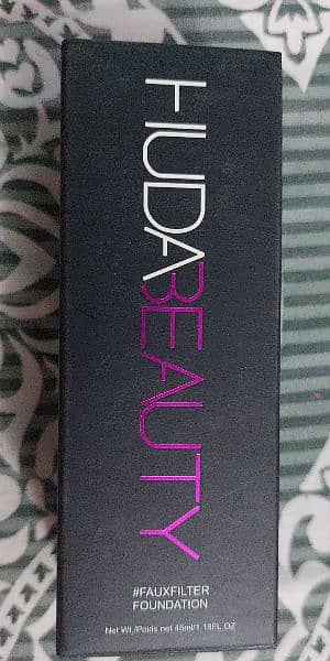 Huda Beauty Fauxfilter Foundation 140G Cashew 1