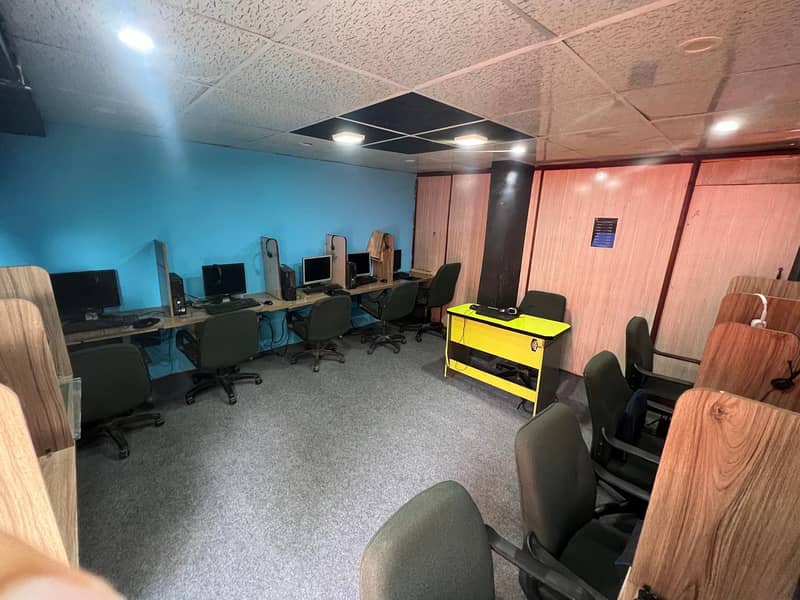 Furnished Private Offices & Shared Coworking Space in GULSHAN E IQBAL 6