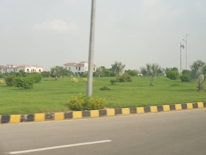 Plot for sale Sector 6d 300 yards 9