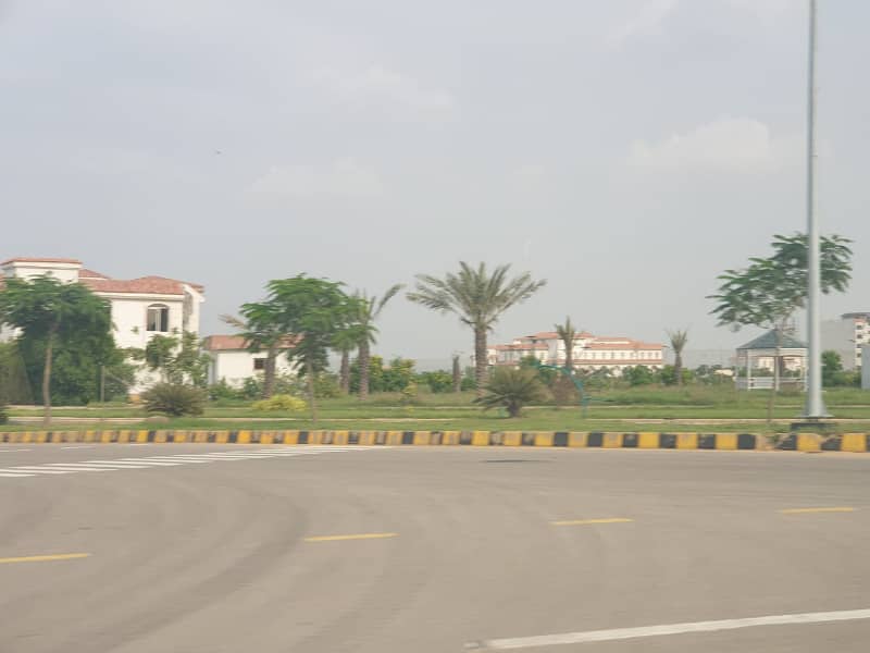 Plot for sale Sector 6d 300 yards 12