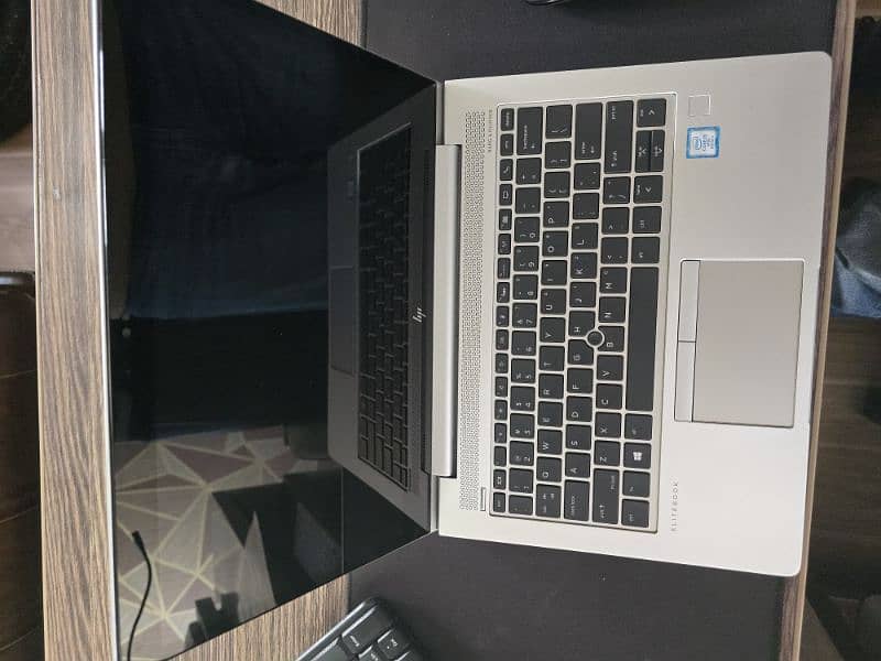 HP Elitbook 830 G5 Touchscreen 1