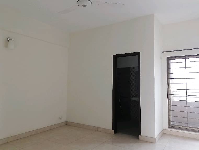 Reasonably-Priced 10 Marla Flat In Askari 11 - Sector B Apartments, Lahore Is Available As Of Now 9