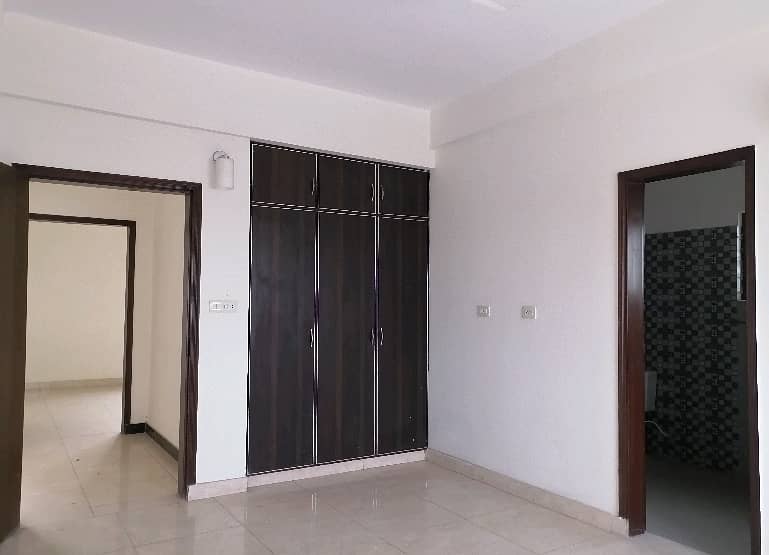 Affordable Flat Available For sale In Askari 11 - Sector B Apartments 0