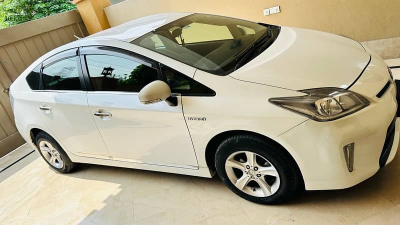 Toyota Prius 2012 16