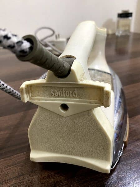 Sanford dry iron istri 8