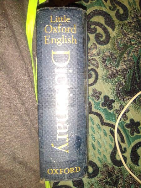 Little oxford english dictionary 2