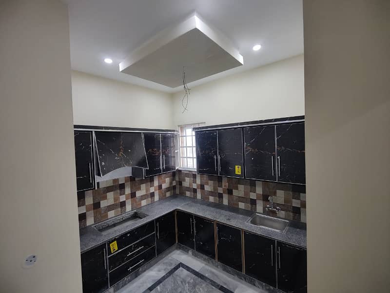 4 Marla Corner Beautiful House for Sale in Bismillah Housing Scheme 20