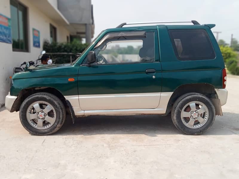 Mitsubishi Pajero Mini 1996 4