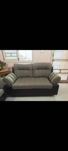 Sofa set 7 seater good condition 0