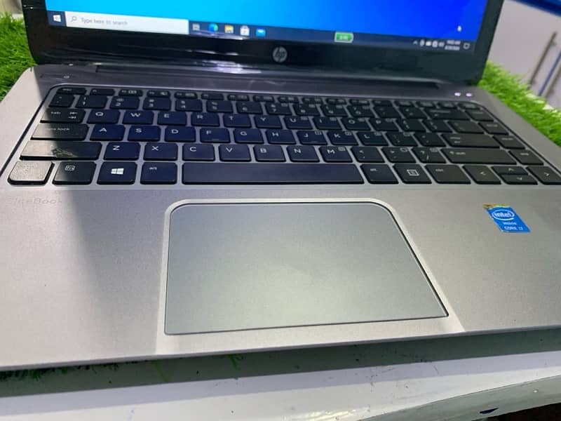 Hp elitebook i7 4th gen Folio 1040 Super slim 8.128 Ssd 4