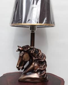 Horse sculpture lamp