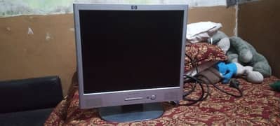 Hp pavilion f1723  moniter and its a led also