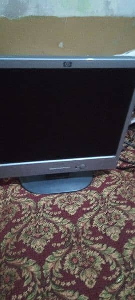 Hp pavilion f1723  moniter and its a led also 3