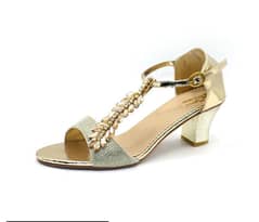 Women's fancy heels  sandals of each varities