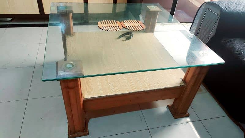 center table double-layered with 12 mm glass on top. 0