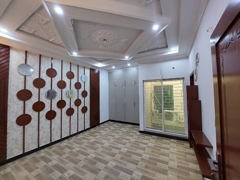 Stunning House Is Available For Sale In Johar Town Phase 2 - Block Q 10