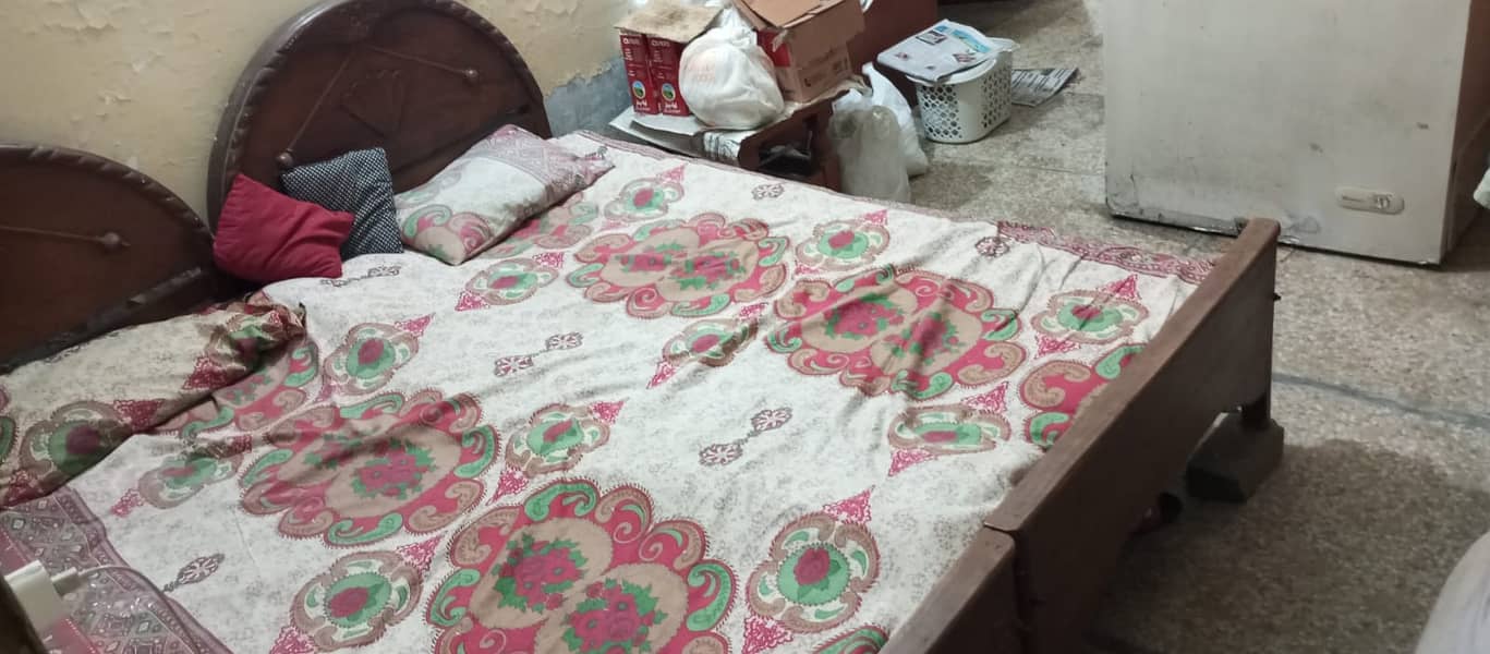 TWO SINGLE BED SET FOR SALE 7