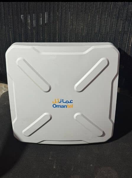 Omantel Fiberhome OWA-500 Powerful Outdoor Router 3