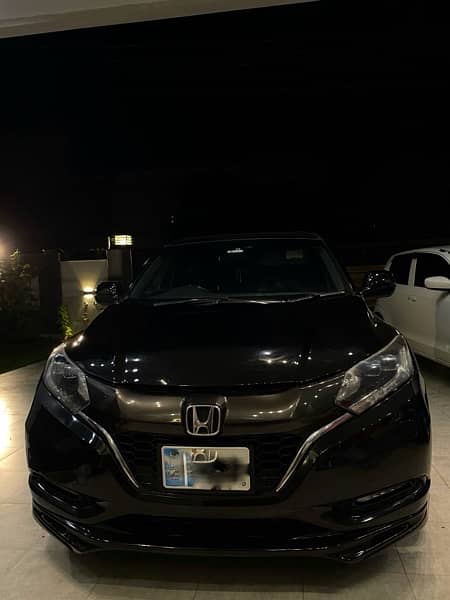 Honda Vezel 2016/2022 Model Excellent Condition 6