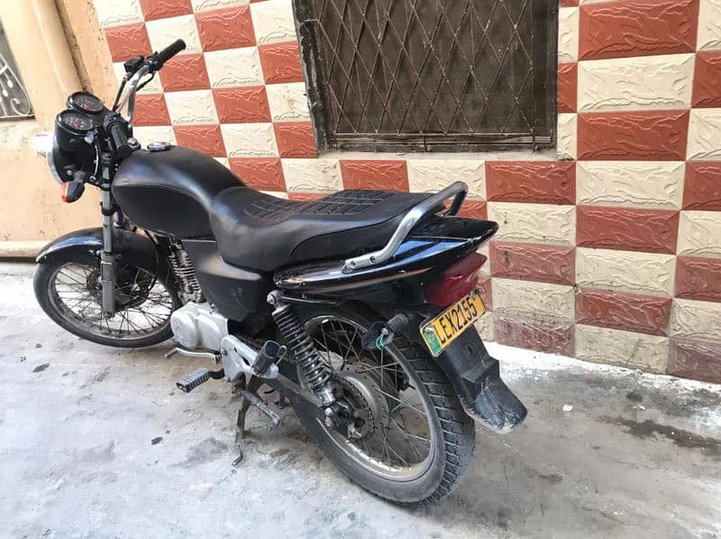 Honda deluxe 125  2007 1