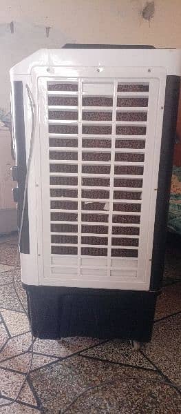 asia room air cooler new condition hay 1month use hua hay u 6