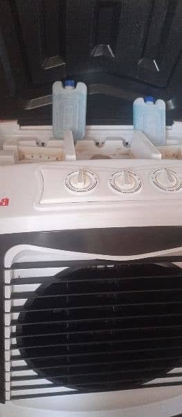 asia room air cooler new condition hay 1month use hua hay u 7