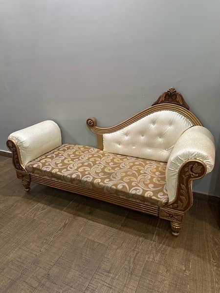 bedroom sofa 0