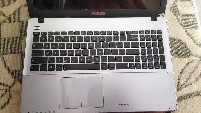 Asus laptop for sale 3