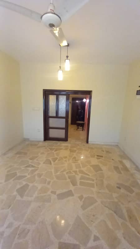 You Can Find A Gorgeous Upper Portion For Rent In Gulshan-E-Iqbal Block 9 10