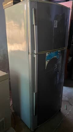 Dawlance Fridge Large