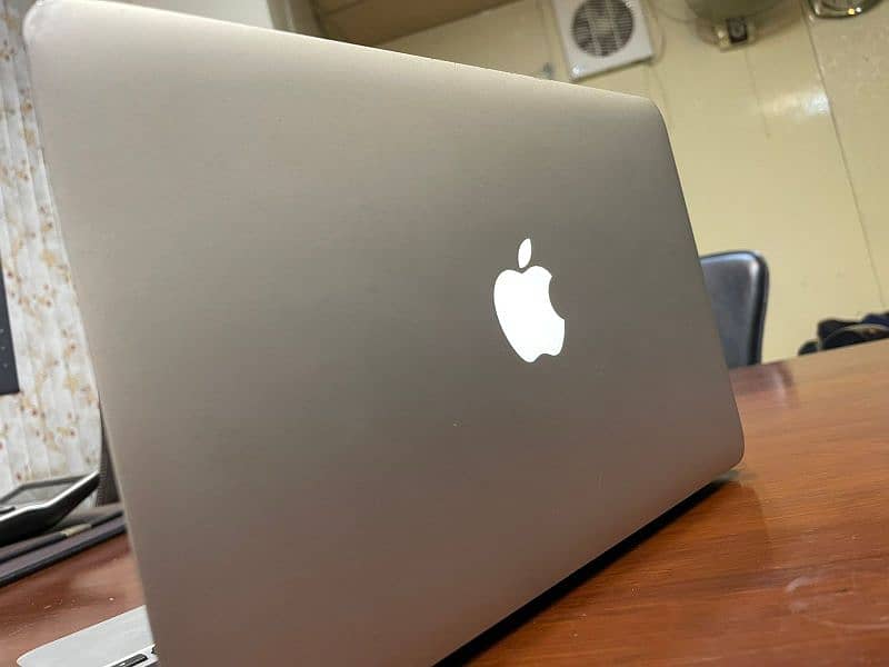 Mac Book Air 2011 5