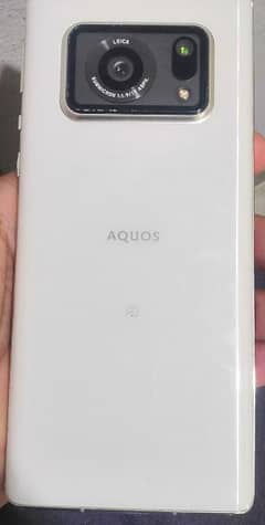 AQUOS