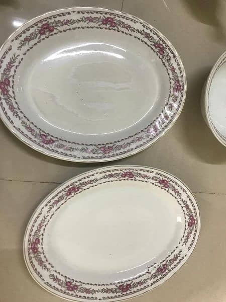 Dinner set 8