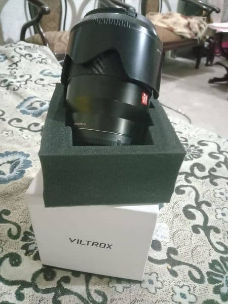 viltrox 35 mm  1.4. mm for sale. . 10 by 10. . 1