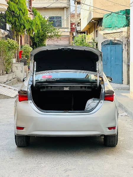 Toyota Altis Grande 2018 16